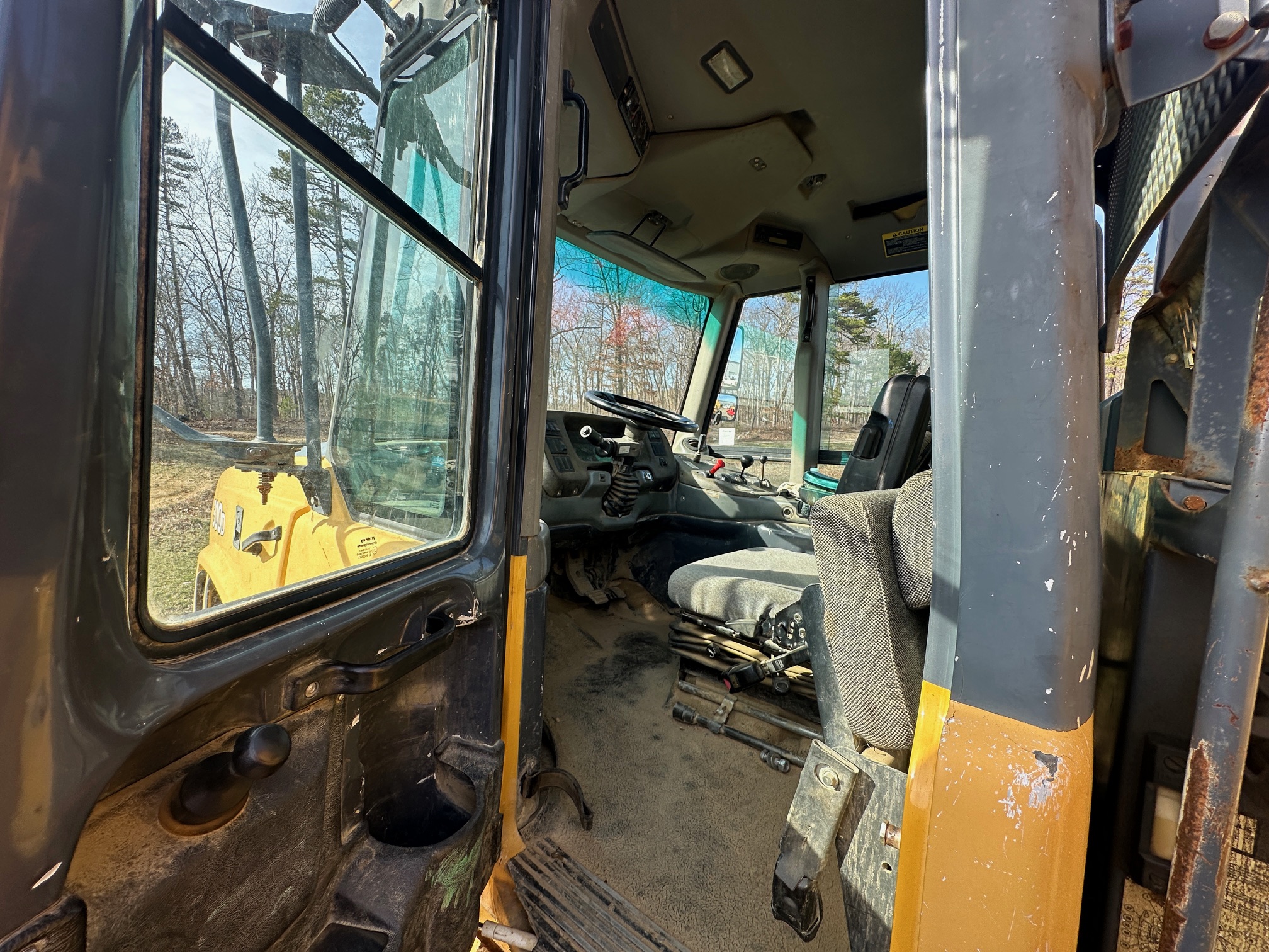 2006 DEERE 300D - Image 23