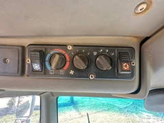 2006 DEERE 300D - Image 26