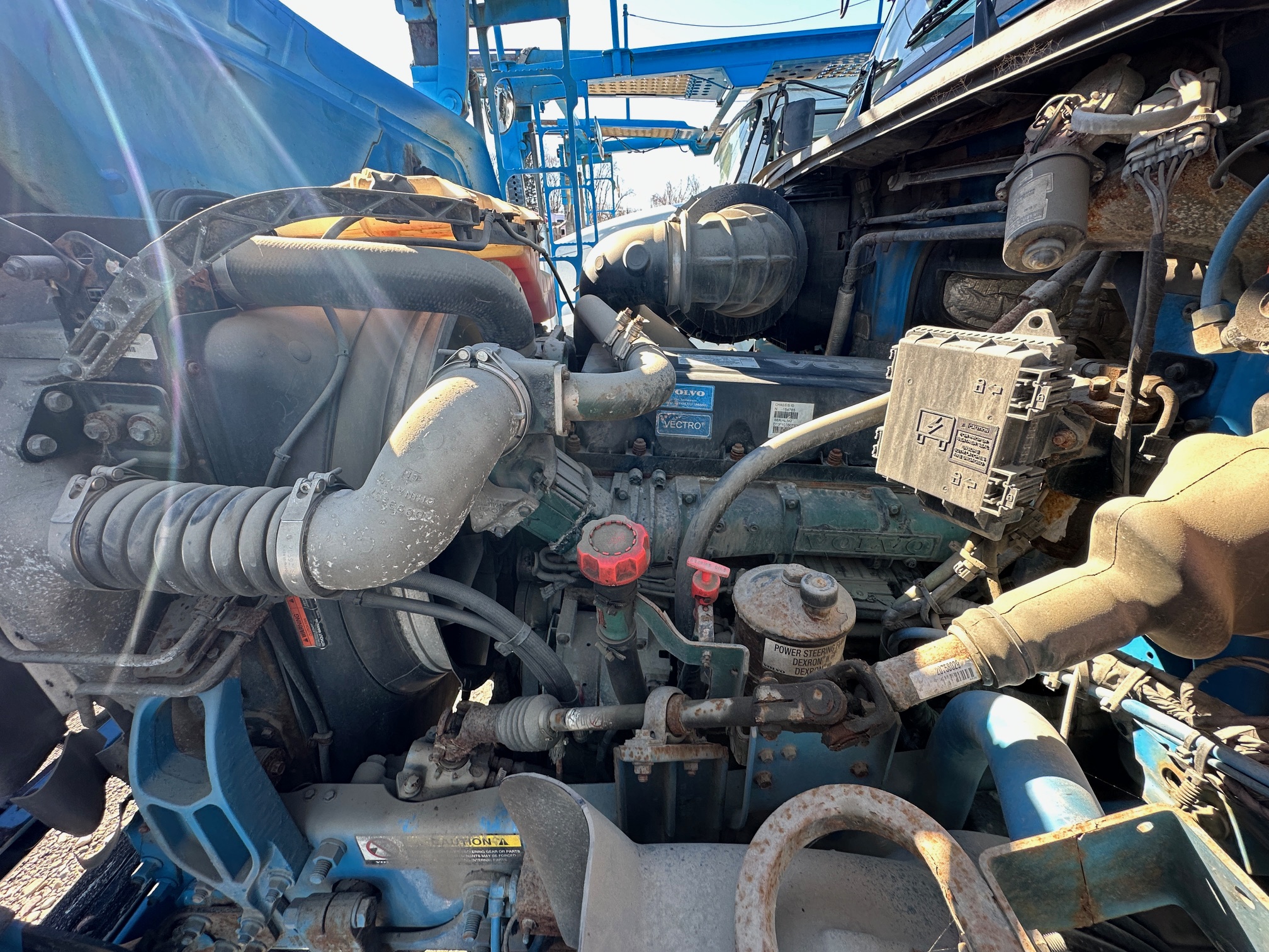 2014 VOLVO VAH66430 - Image 28