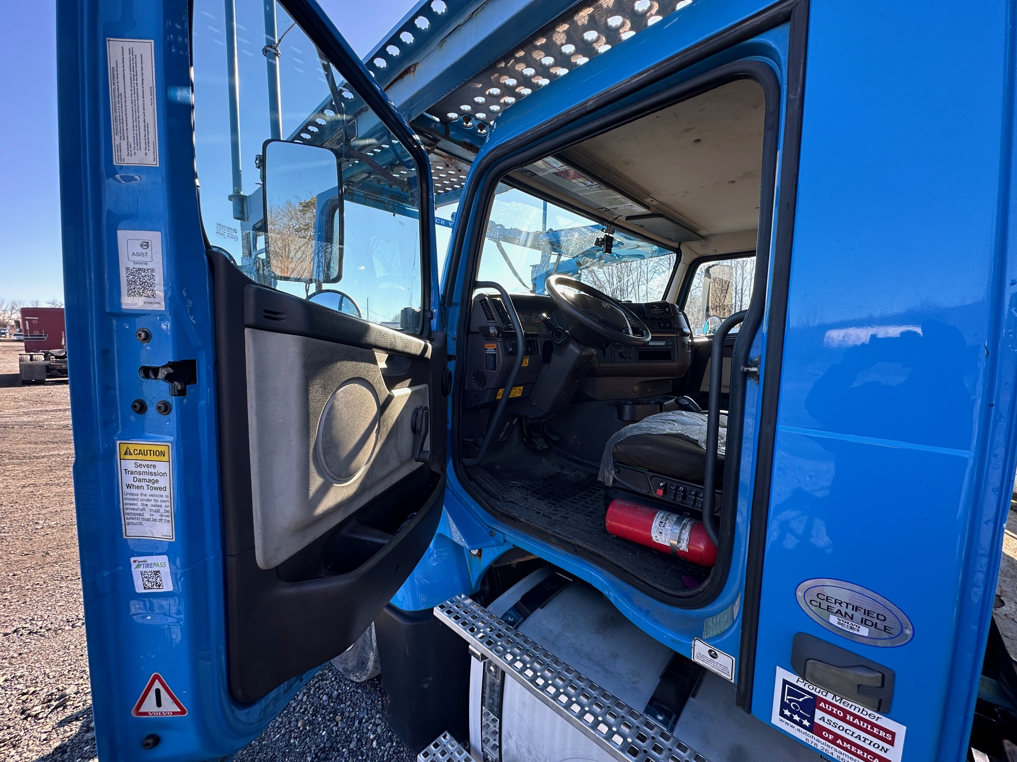 2014 VOLVO VAH66430 - Image 13