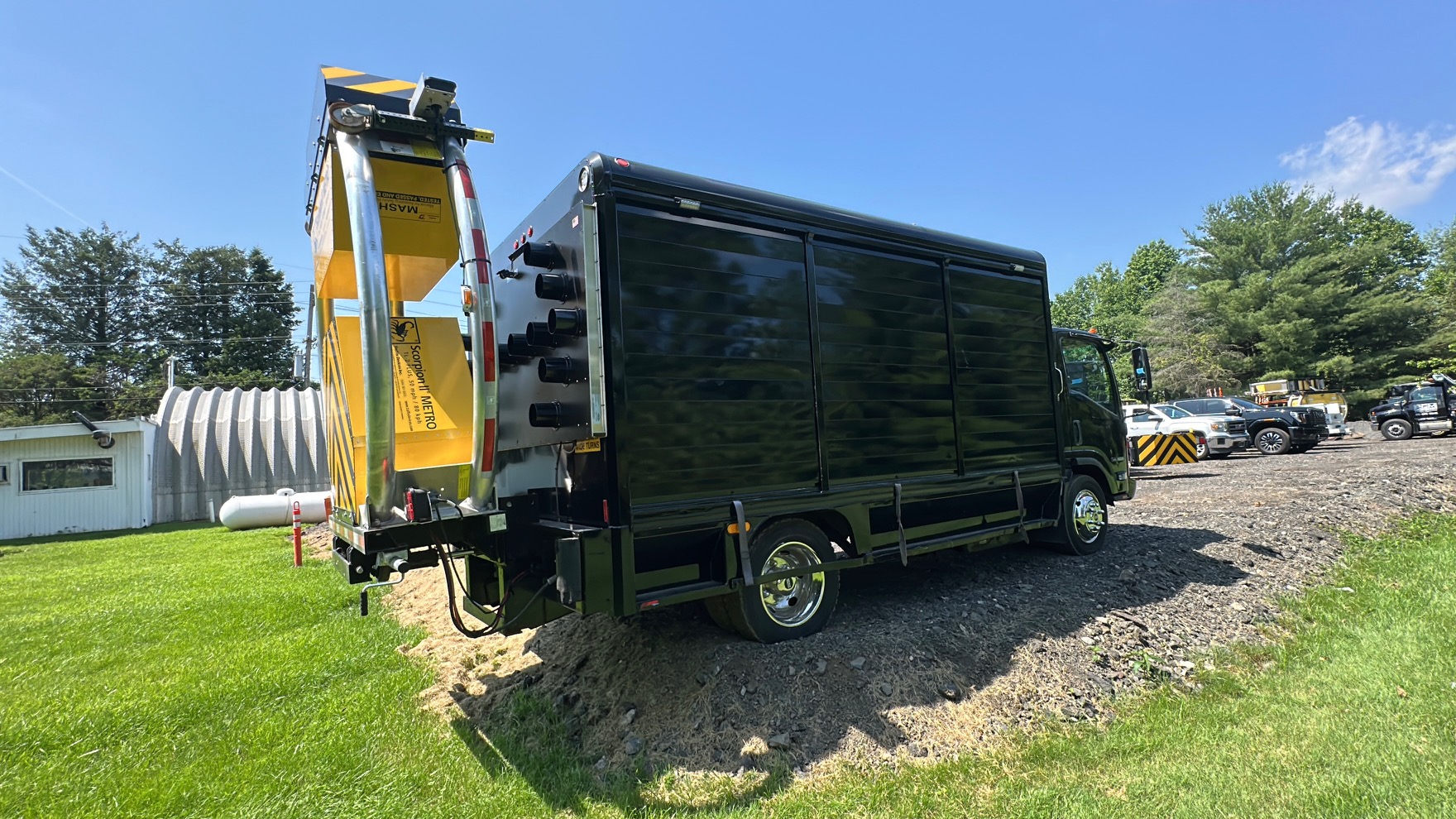 2015 ISUZU NPR Metro Attenuator - Image 7