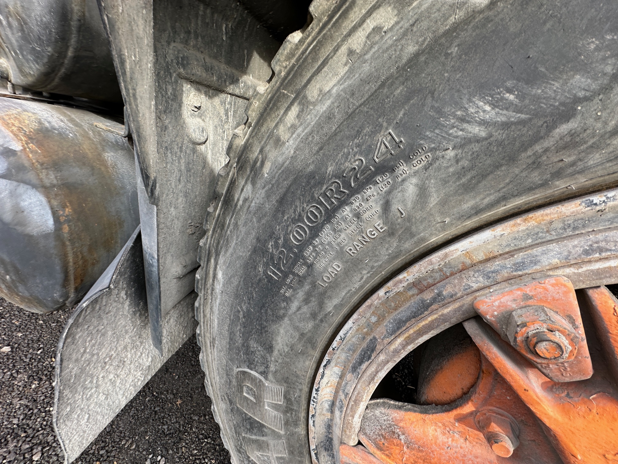 2005 MACK CV713 - Image 7