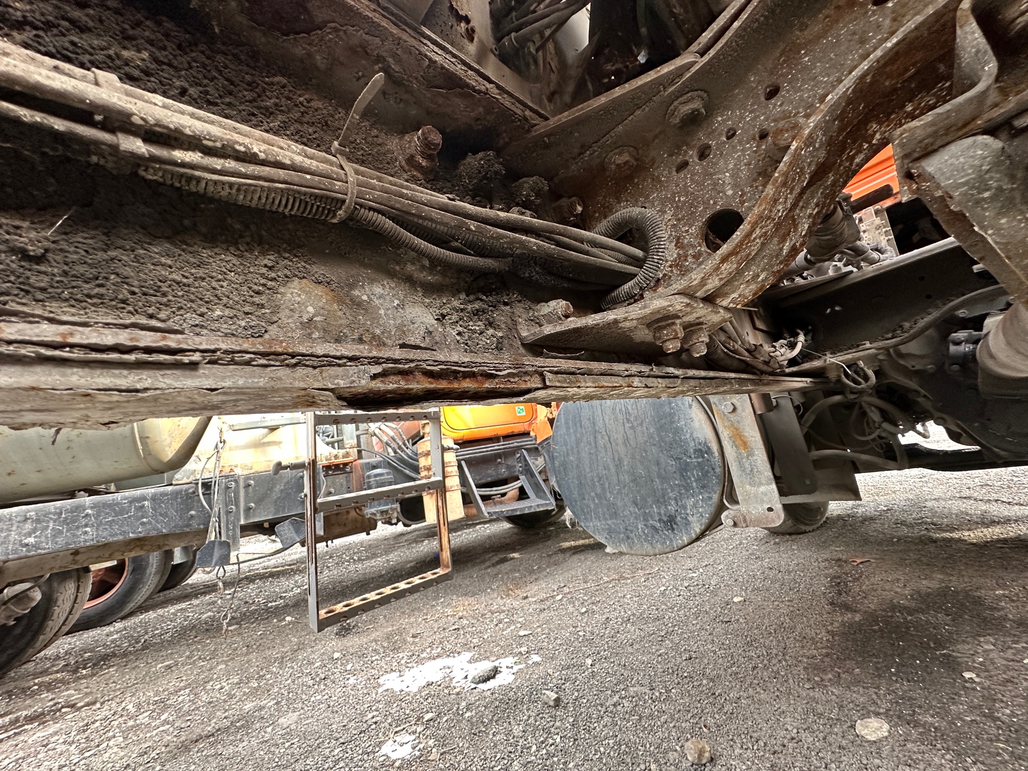 2005 MACK CV713 - Image 13