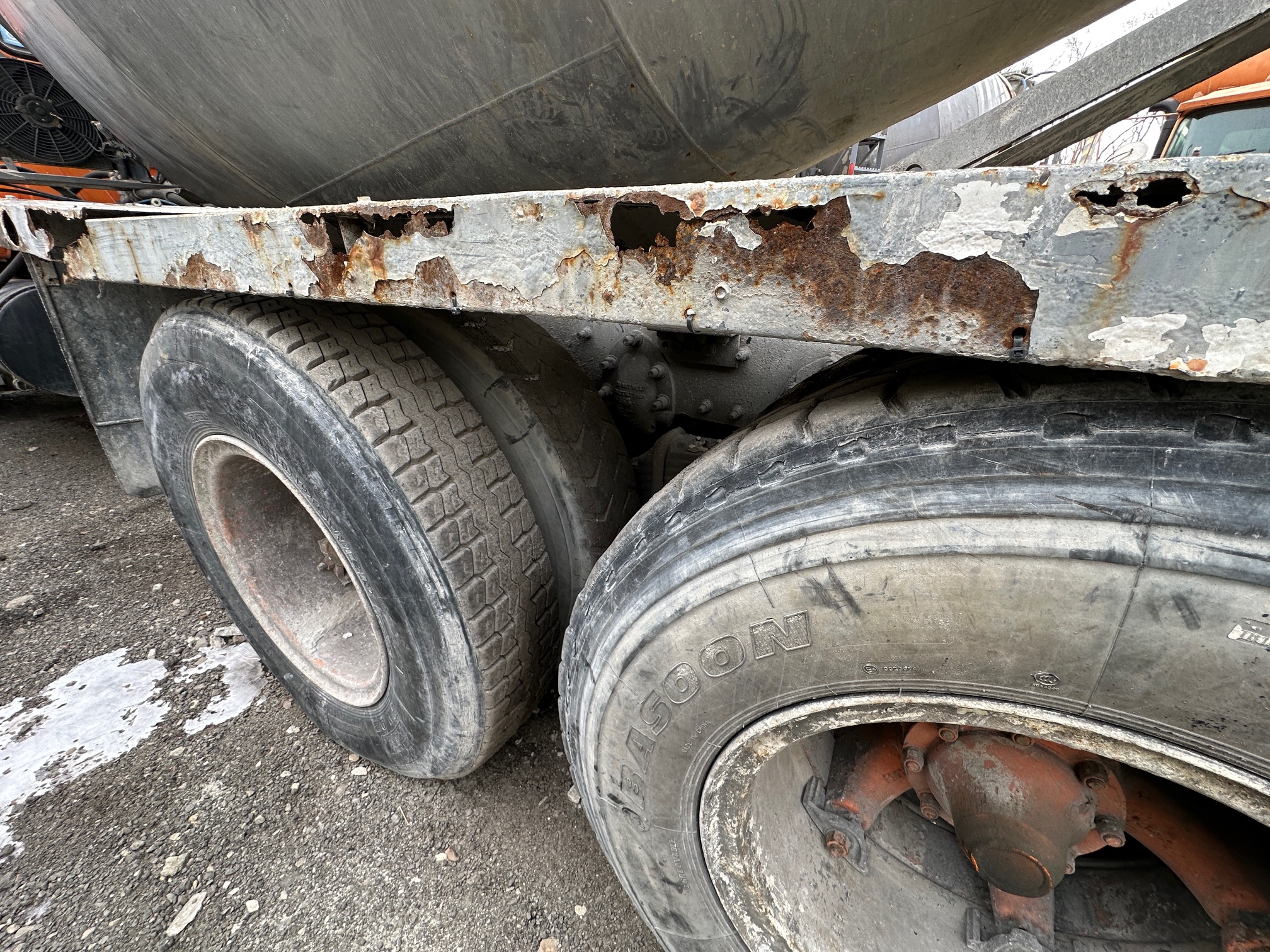 2005 MACK CV713 - Image 19