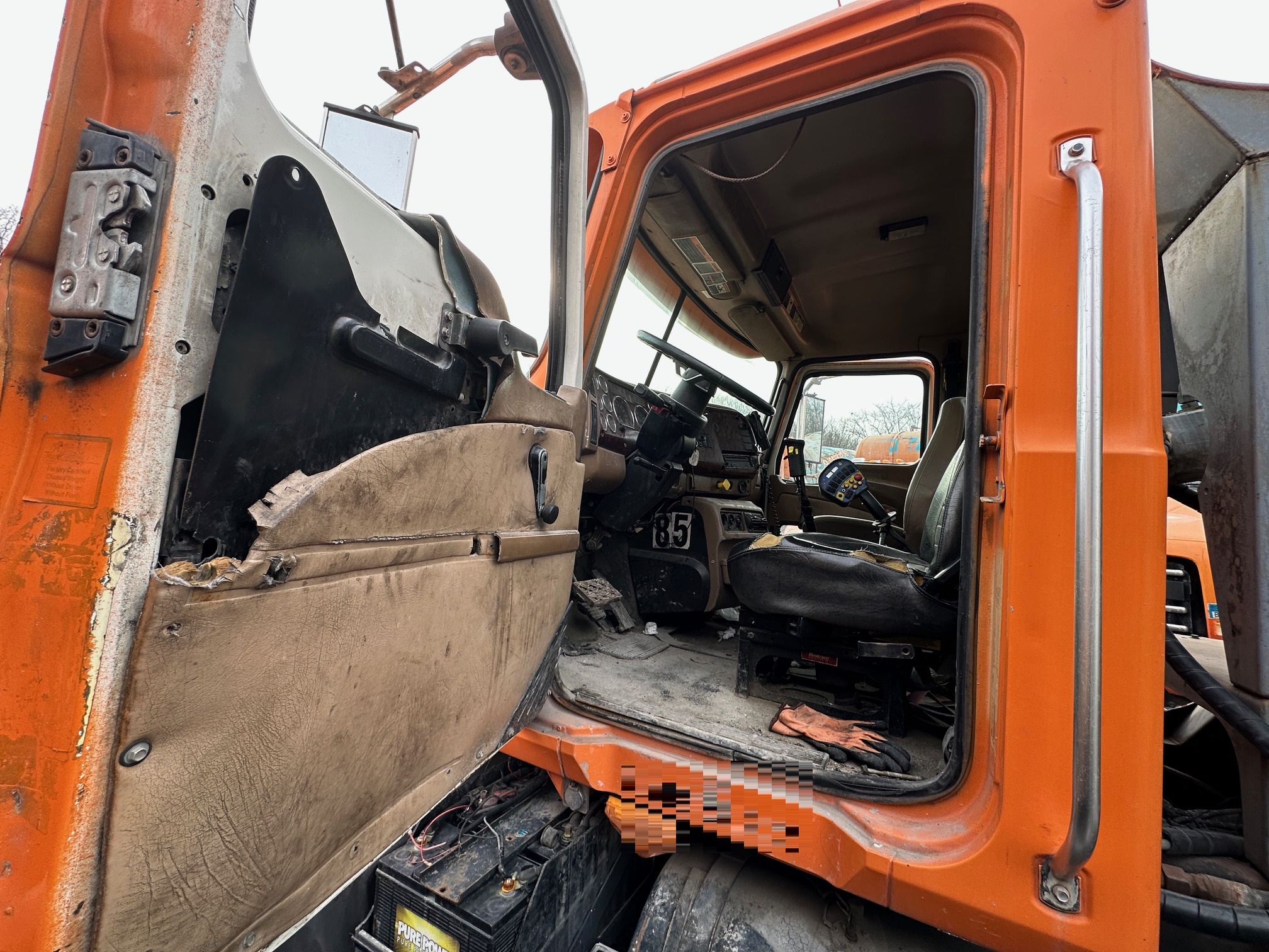 2005 MACK CV713 - Image 26