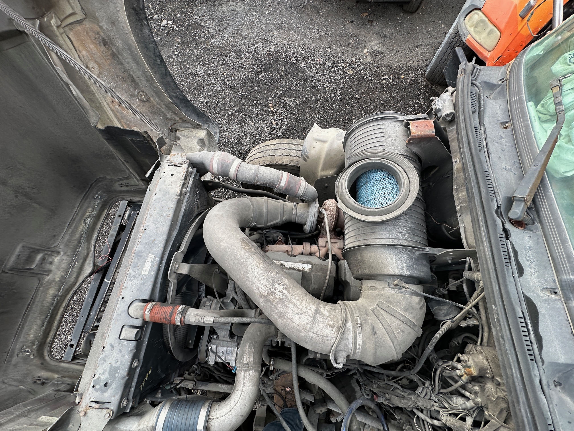 2005 MACK CV713 - Image 31