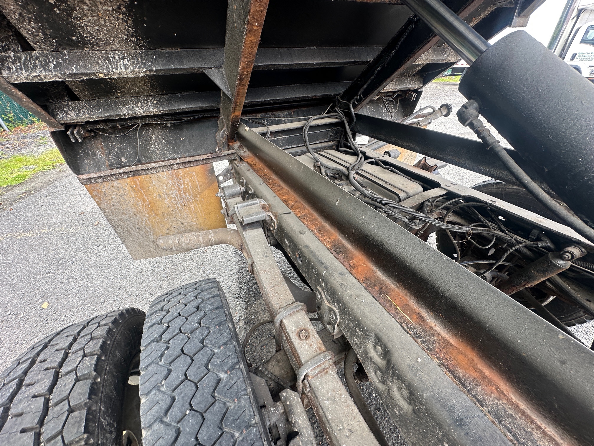 2003 FORD F550 XL Super Duty - Image 19