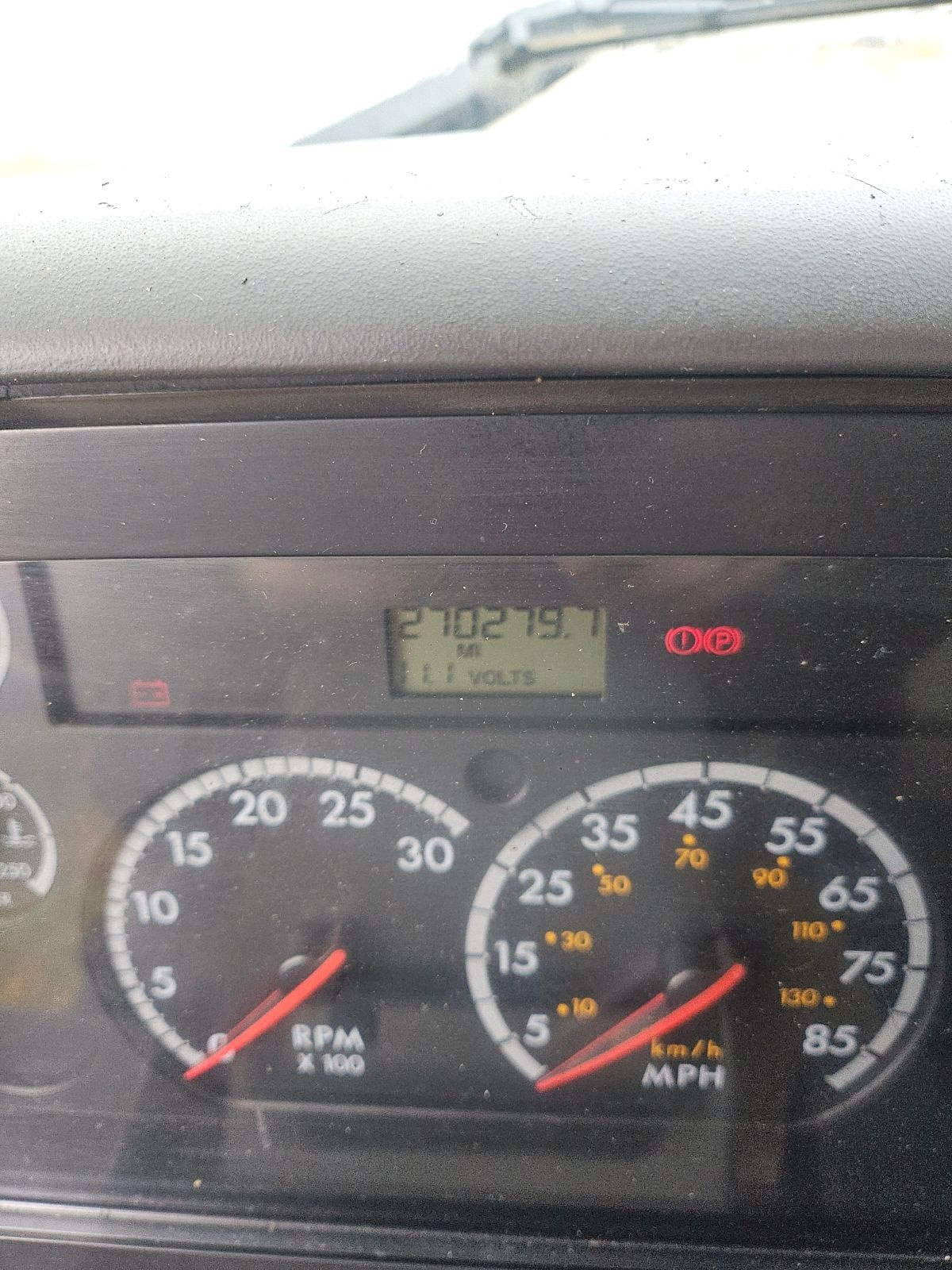 2003 STERLING Acterra 24' Box Truck - view 4 of 16