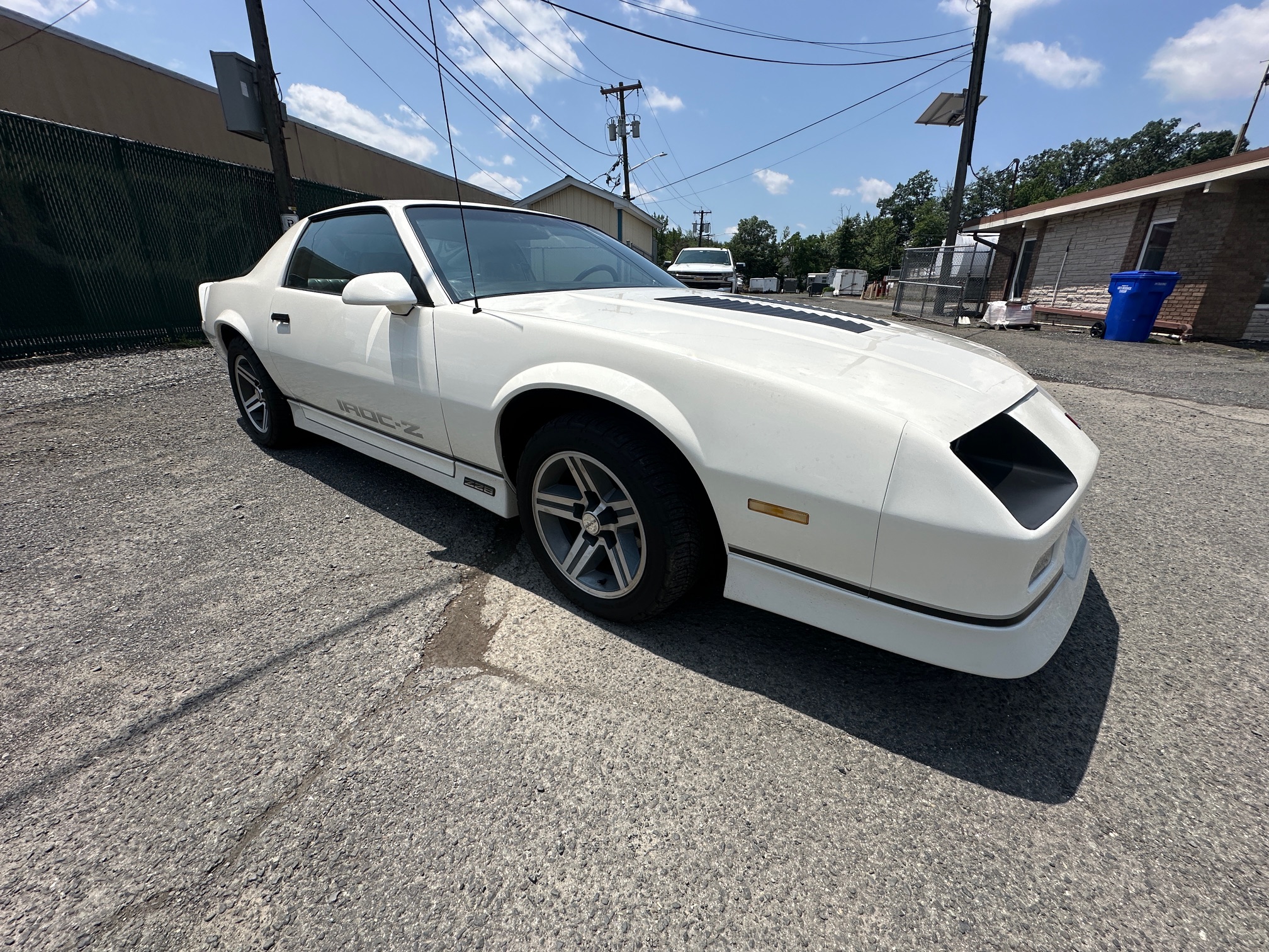 1985 CHEVROLET Camaro IROC Z28 - Image 4