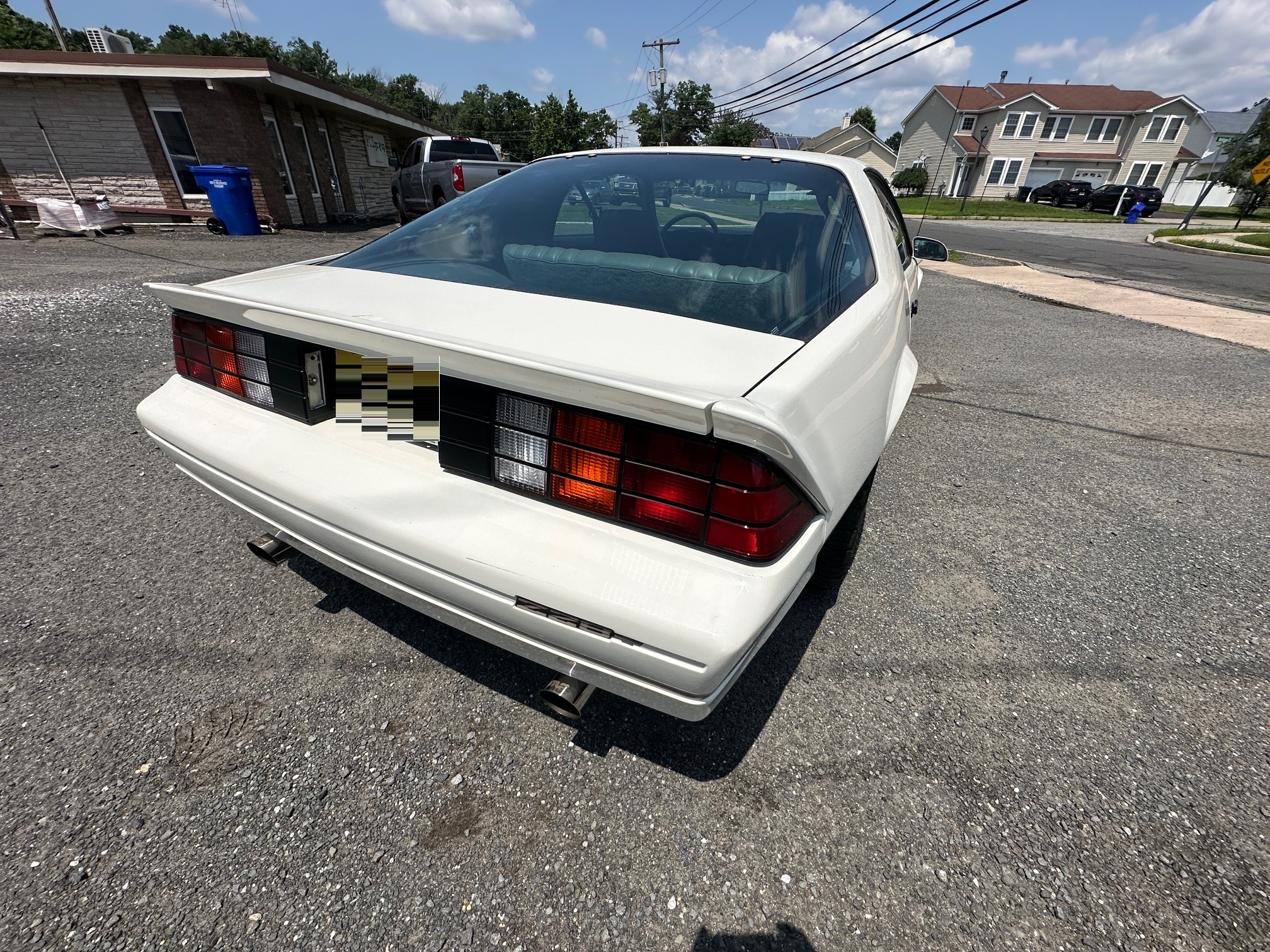 1985 CHEVROLET Camaro IROC Z28 - Image 8