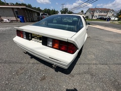 1985 CHEVROLET Camaro IROC Z28 - Image 8