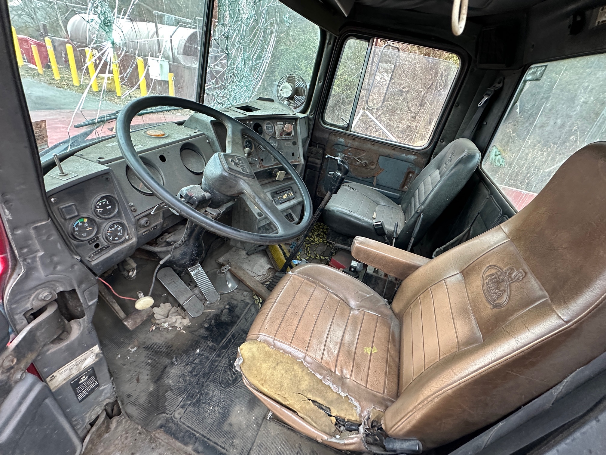 1992 MACK RD688S - view 5 of 36