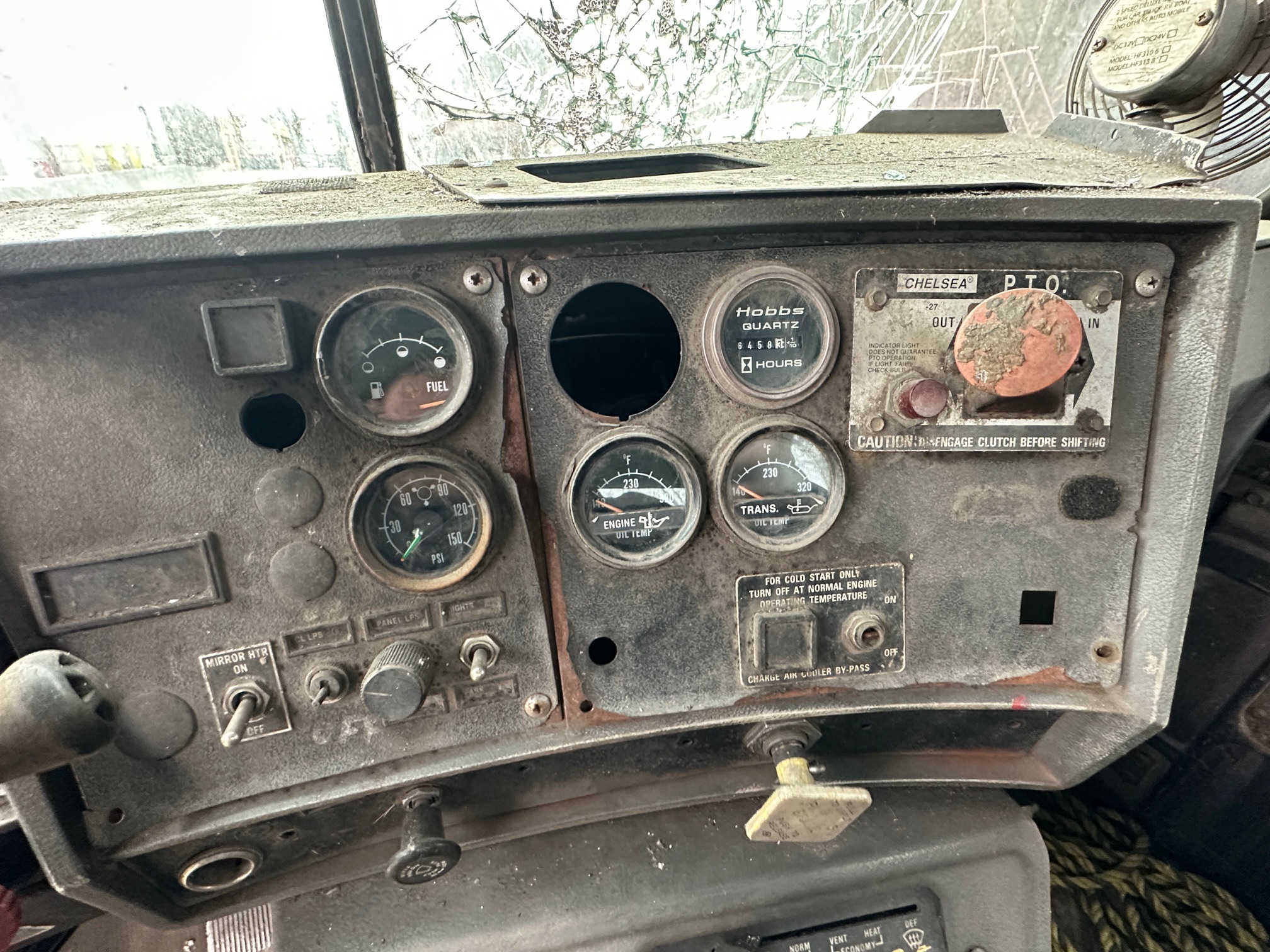 1992 MACK RD688S - view 7 of 36