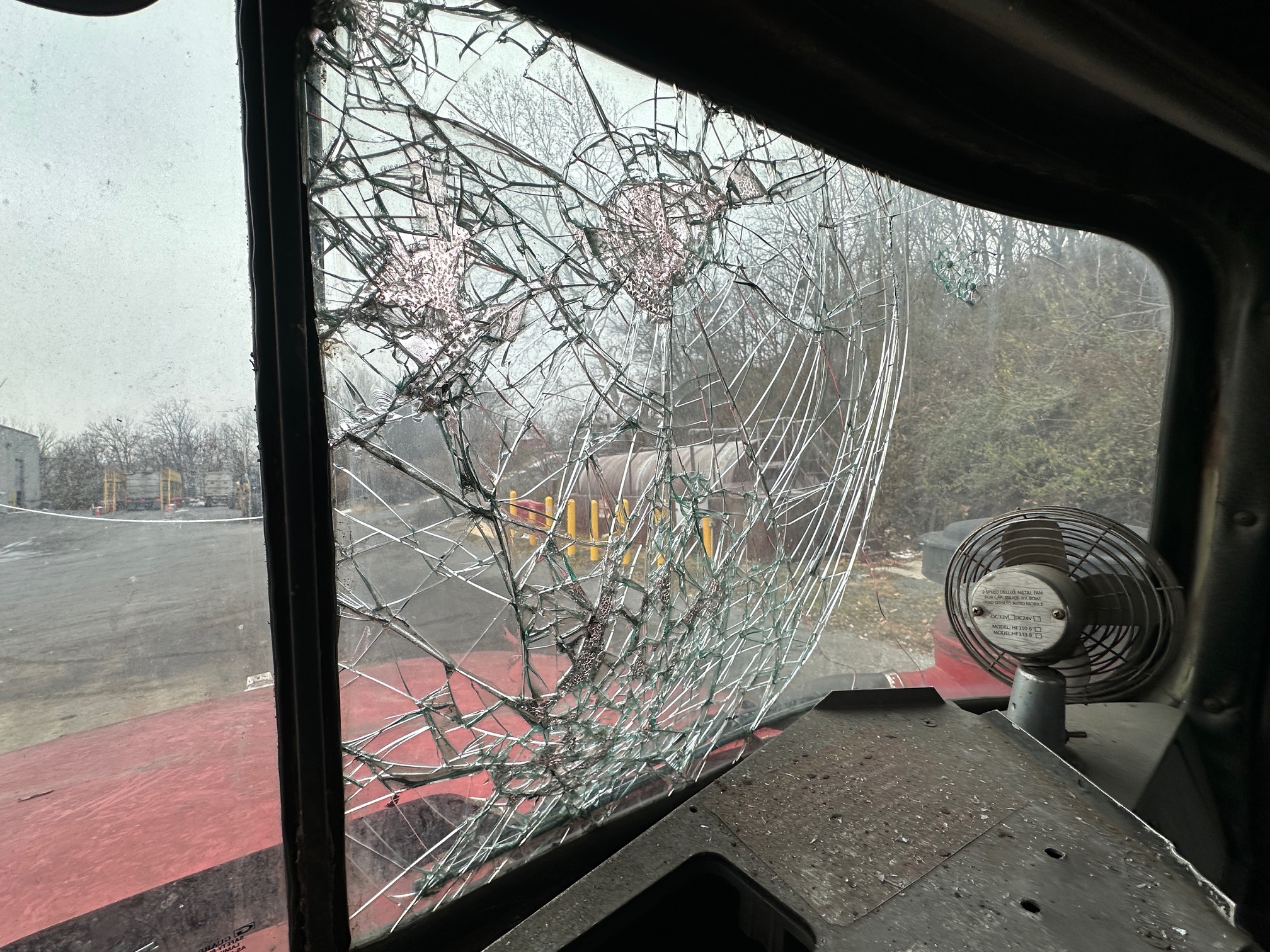 1992 MACK RD688S - Image 11