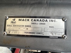 1992 MACK RD688S - Image 36