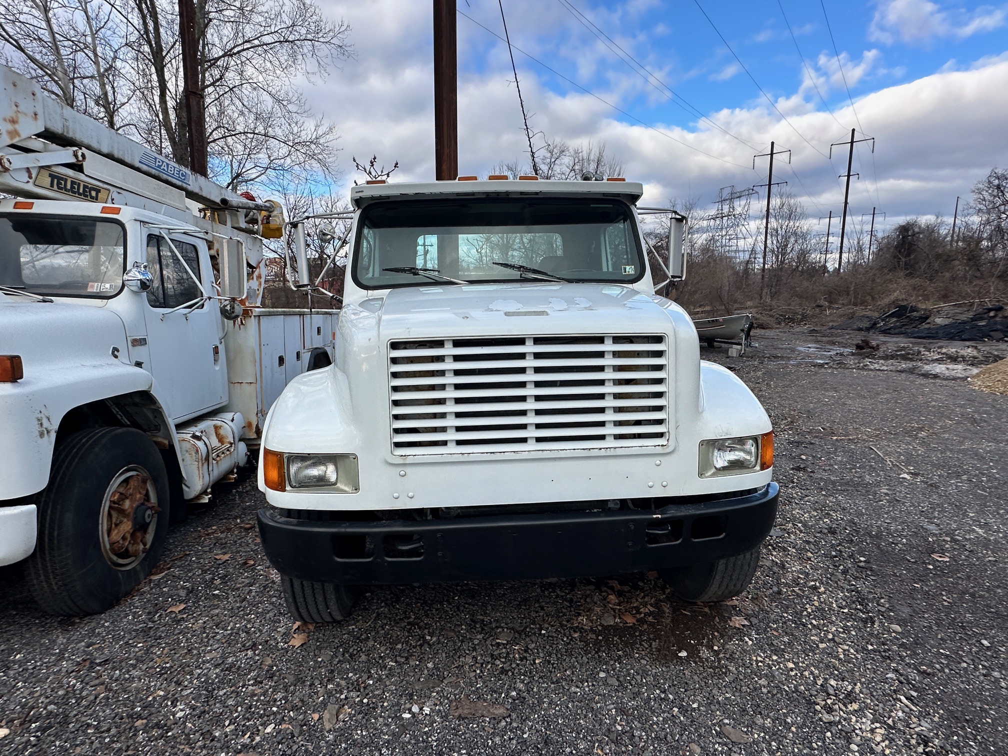 1990 INTERNATIONAL 4700 Wrecker - view 4 of 35