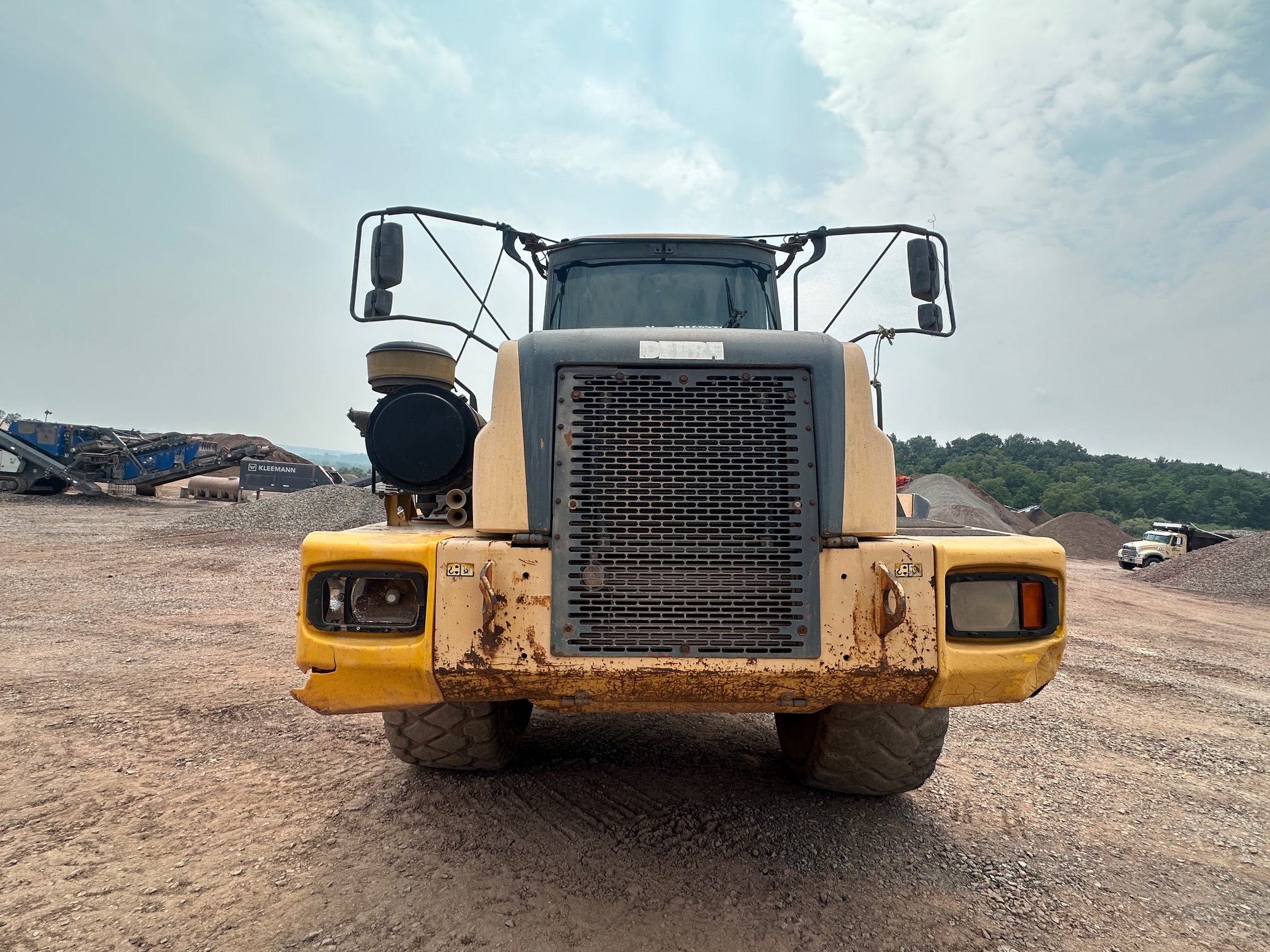 2003 DEERE 400D - Image 4