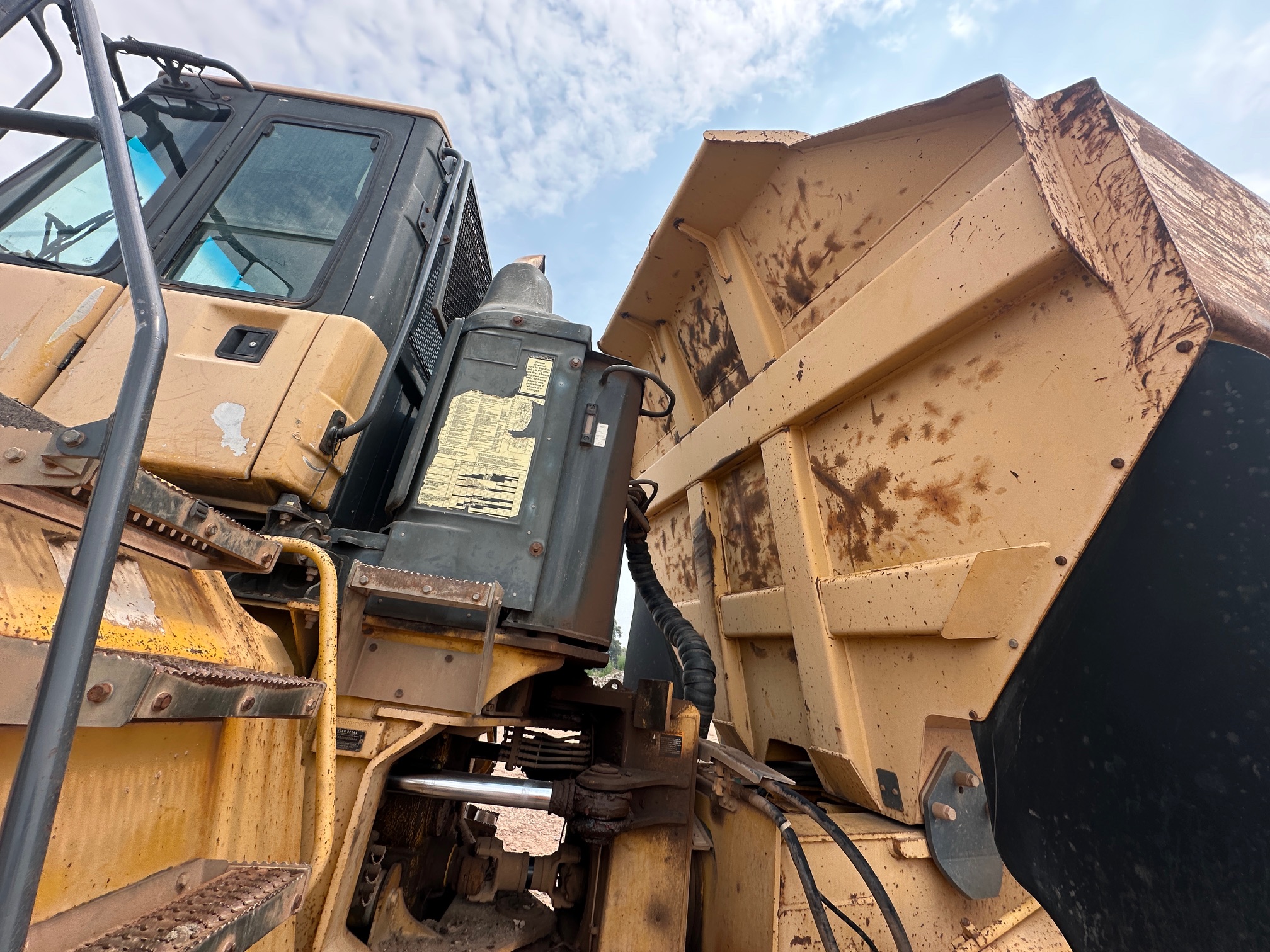 2003 DEERE 400D - Image 19