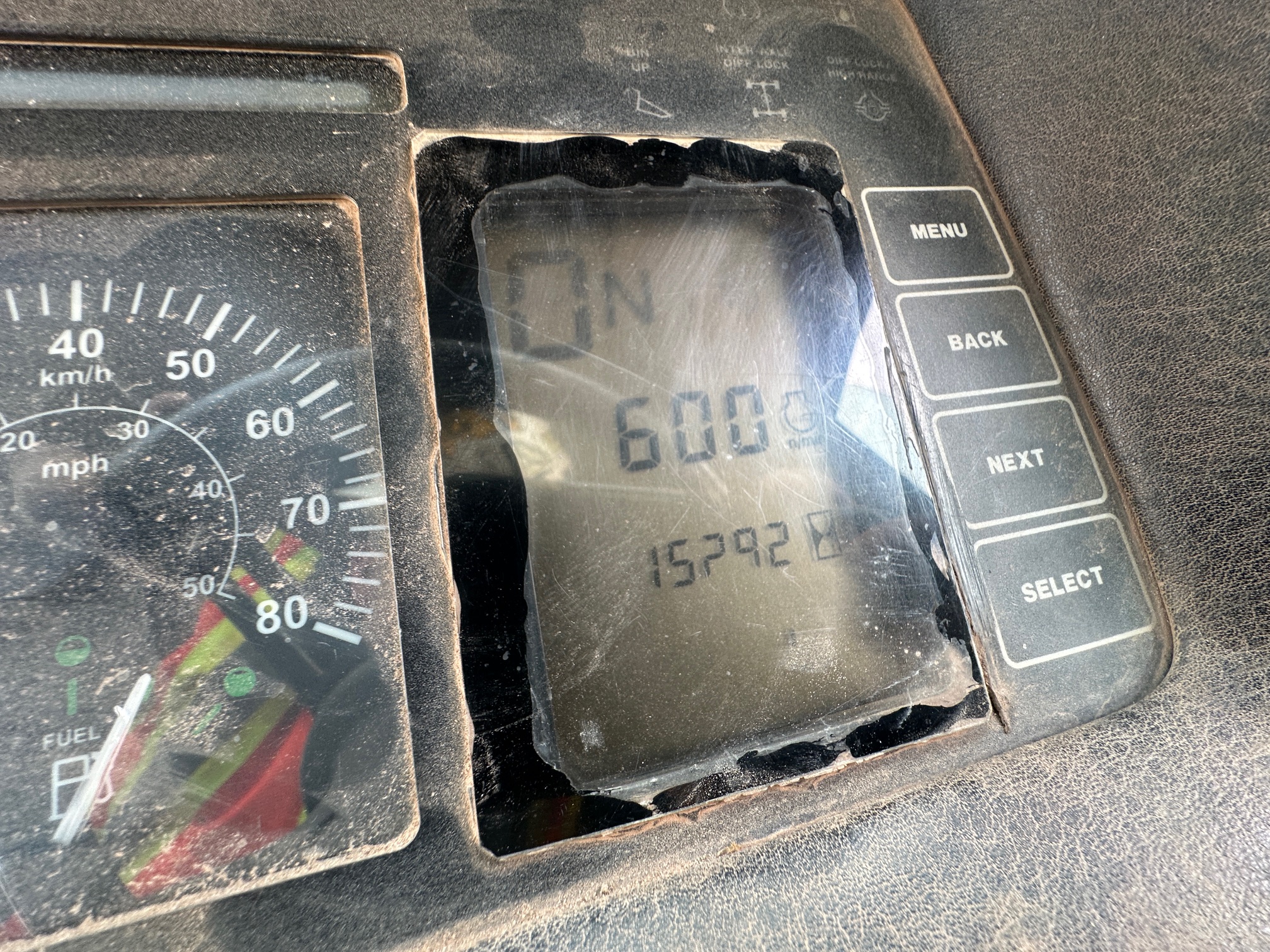 2003 DEERE 400D - Image 31