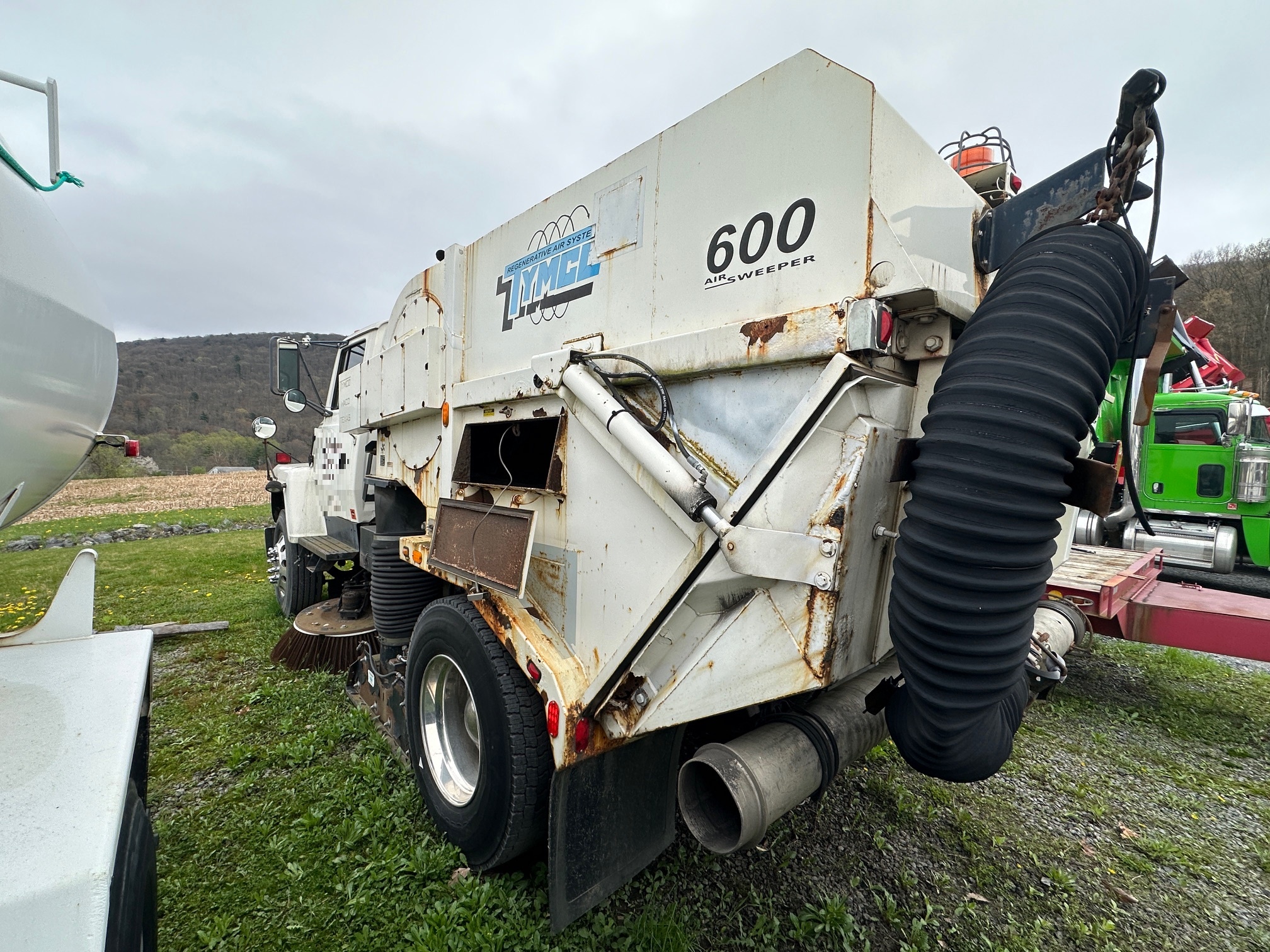 1997 FORD L900 - view 11 of 44