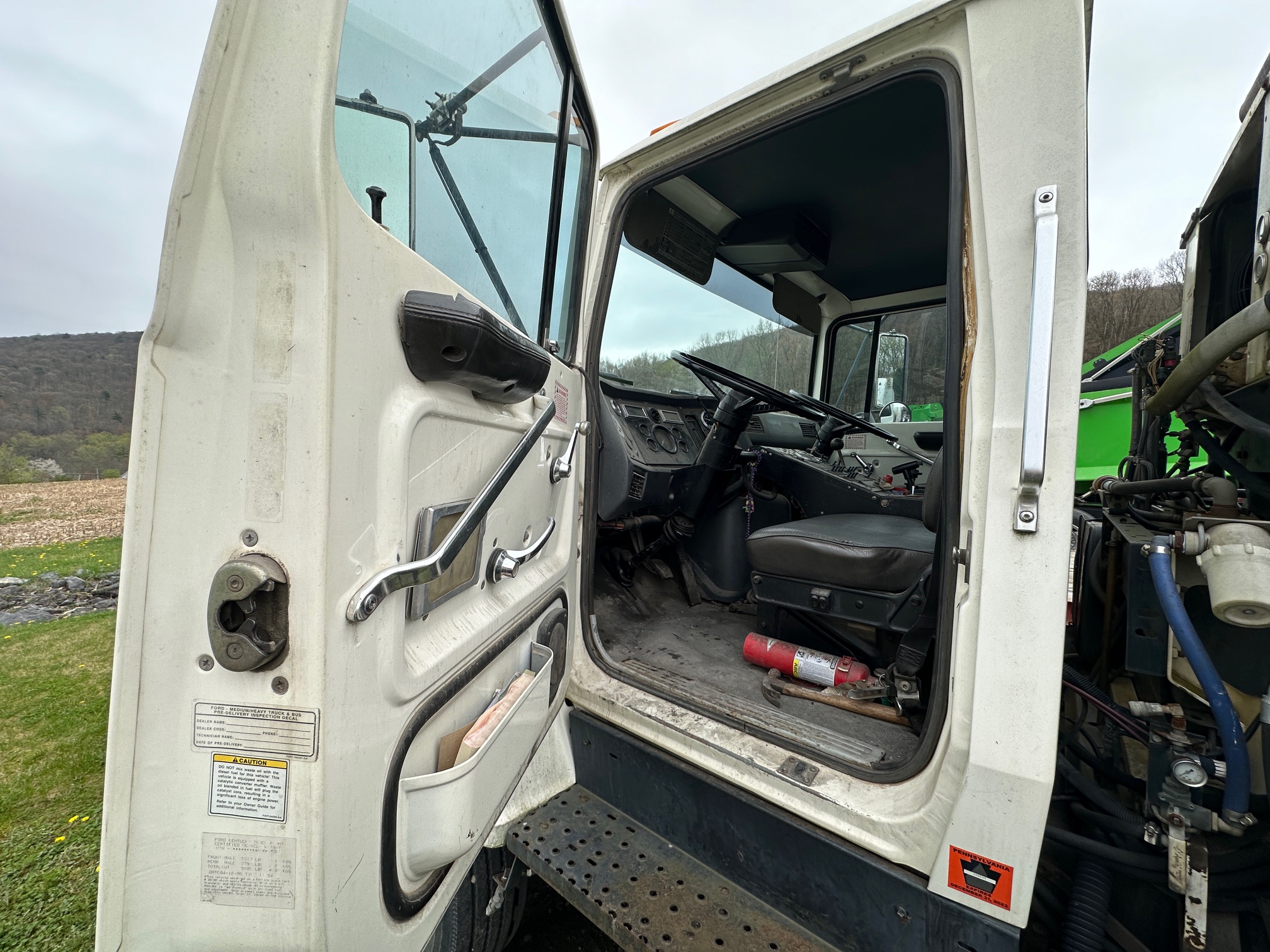 1997 FORD L900 - view 14 of 44