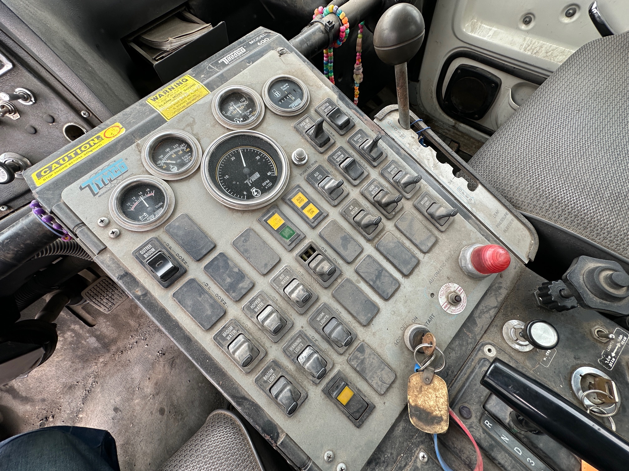 1997 FORD L900 - view 17 of 44