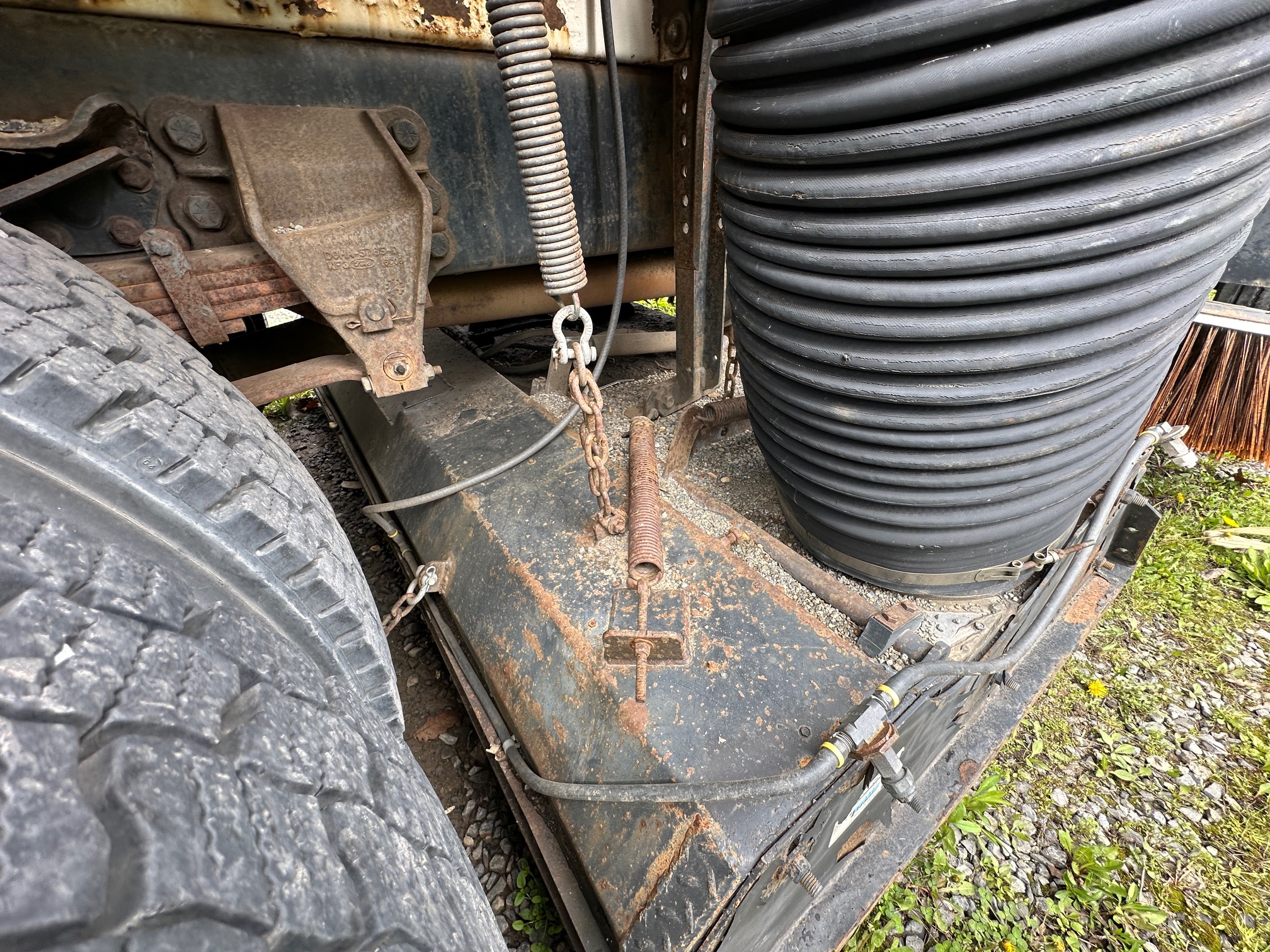 1997 FORD L900 - Image 30