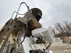 2004 STERLING LT8500 Mixer - Image 37