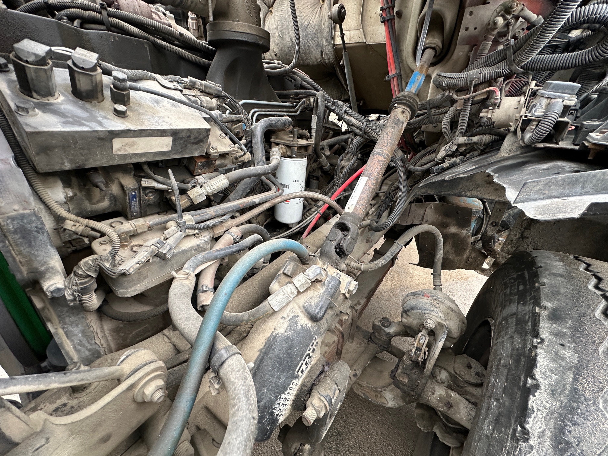 2004 STERLING LT8500 Mixer - Image 39