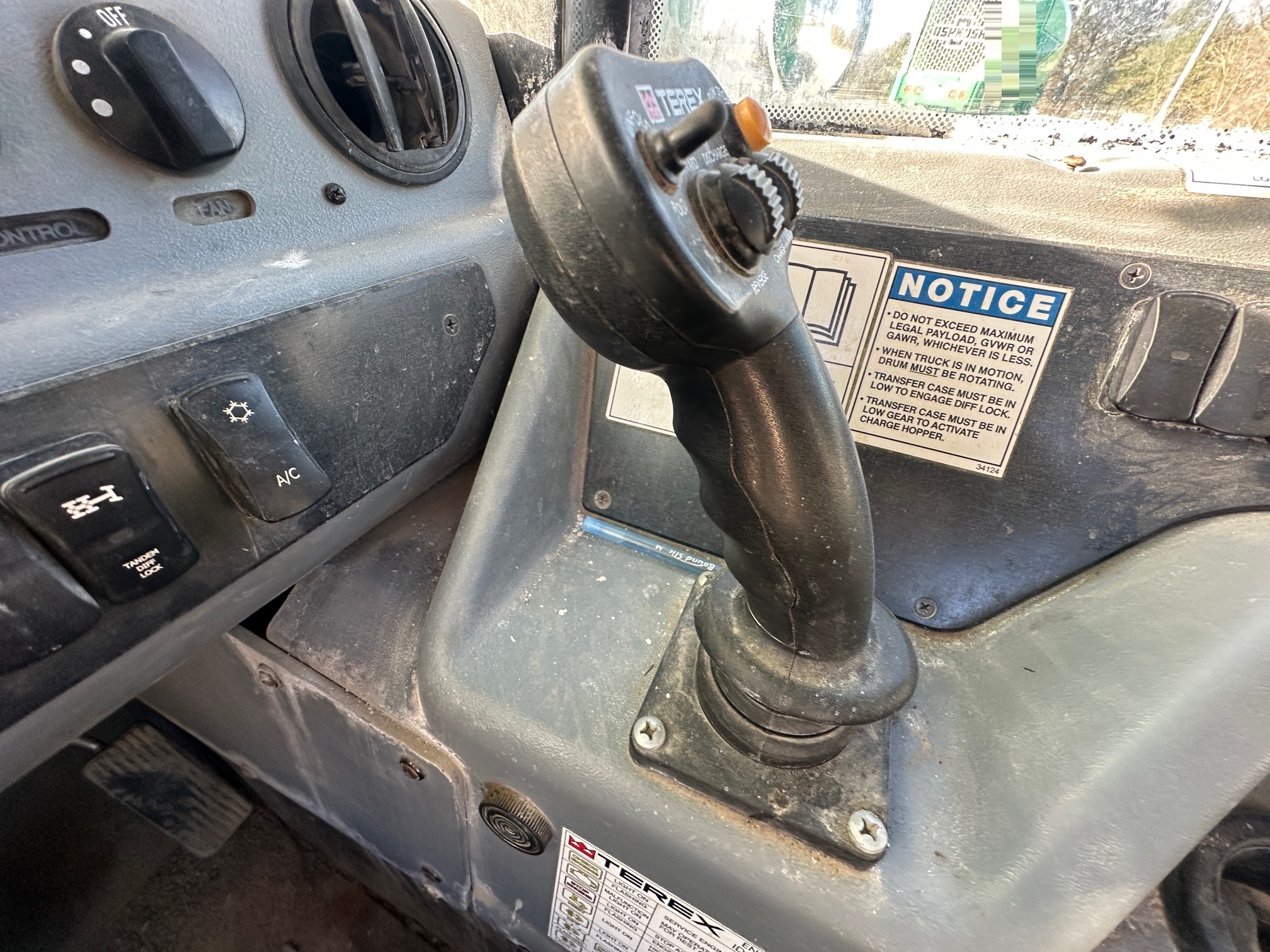 2021 TEREX FD4000 - view 13 of 28