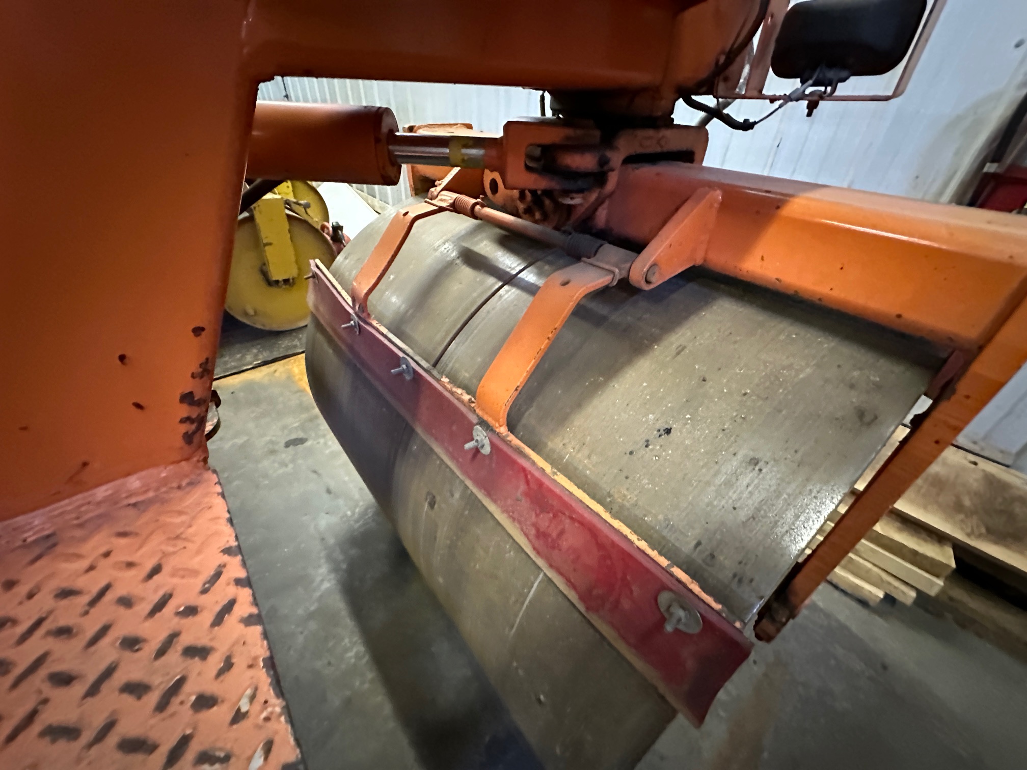 2001 FERGUSON 46B Smooth Drum - Image 9