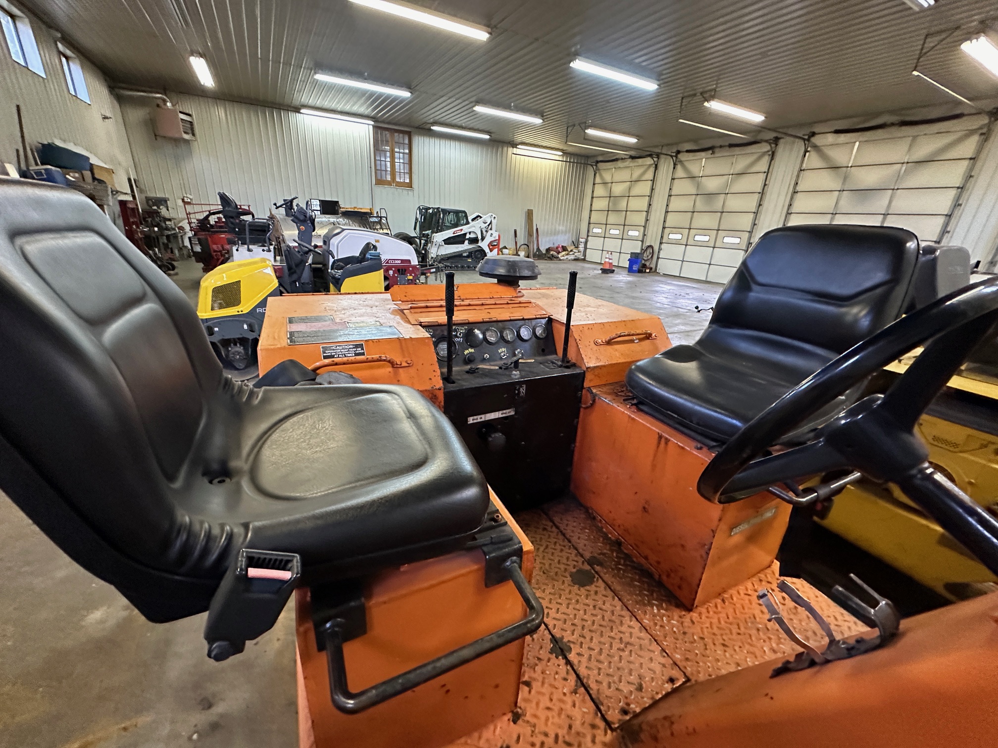 2001 FERGUSON 46B Smooth Drum - view 10 of 26