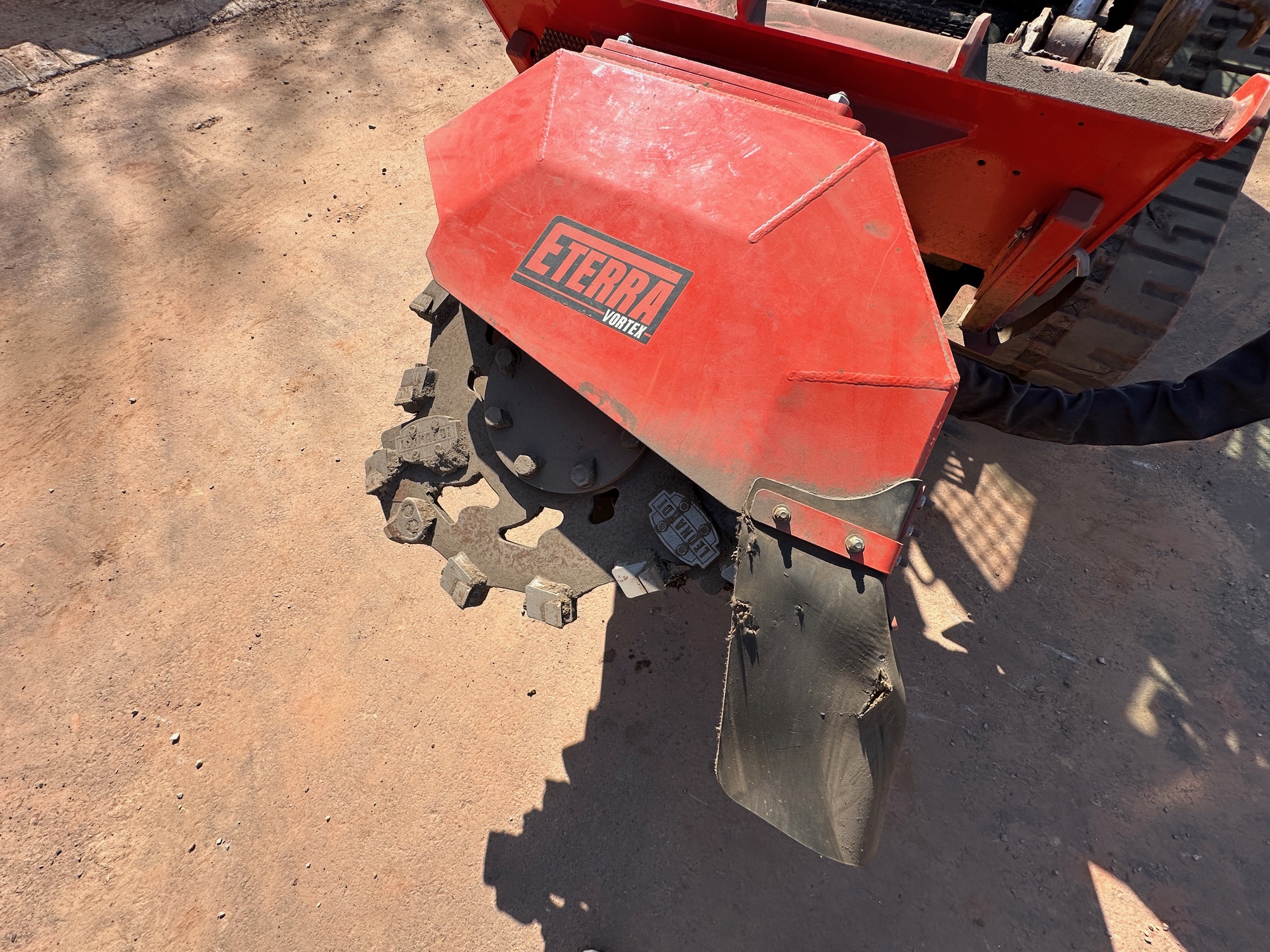 2020 ETERRA HF100 - Image 6