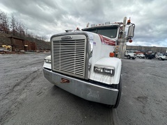 2000 FREIGHTLINER Classic FLD120 - Image 5