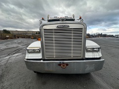 2000 FREIGHTLINER Classic FLD120 - Image 2