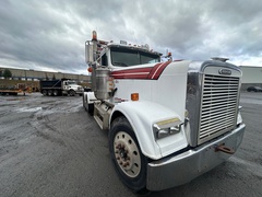 2000 FREIGHTLINER Classic FLD120 - Image 6