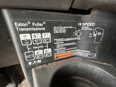 2000 FREIGHTLINER Classic FLD120 - Image 20