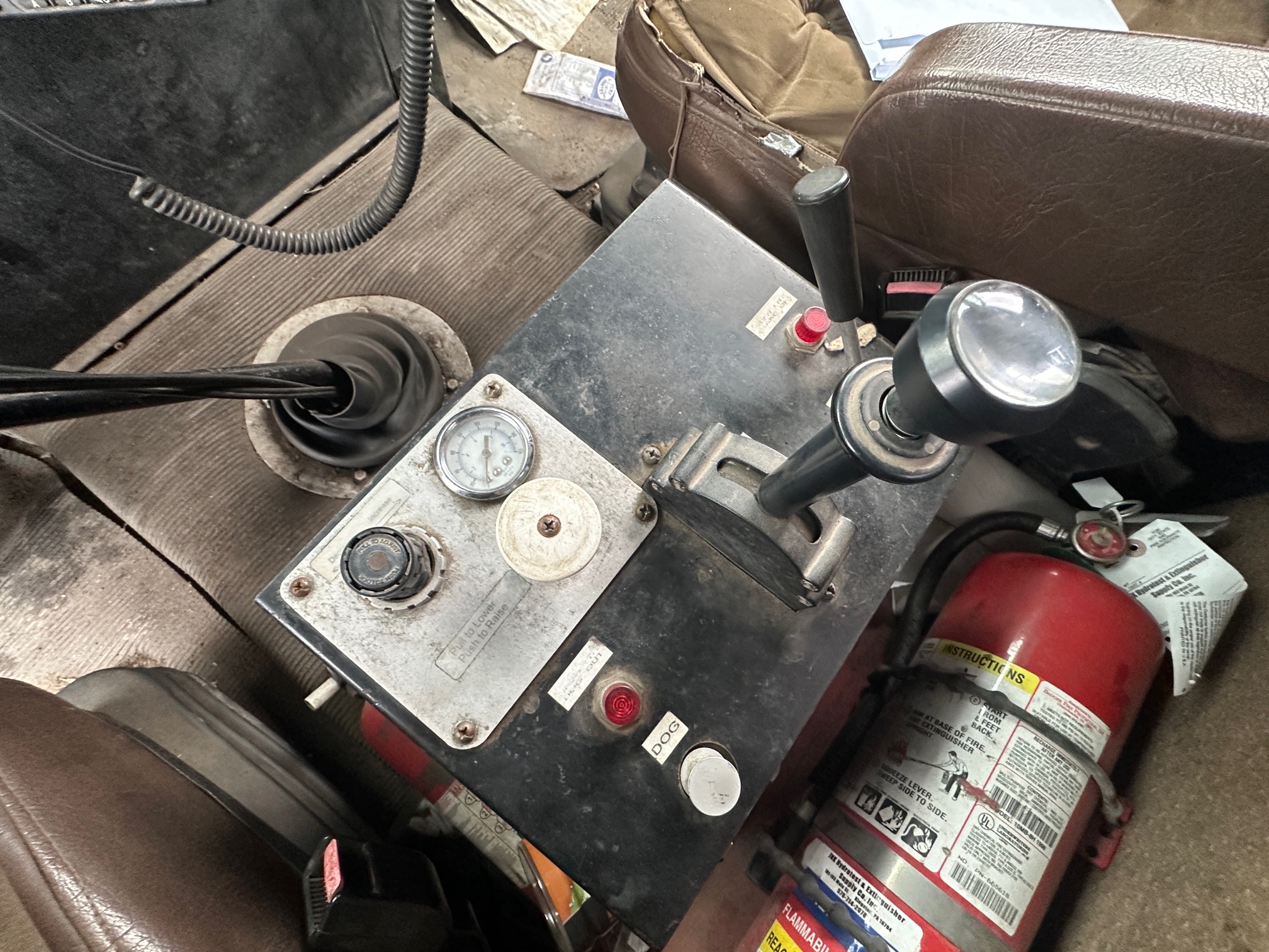 2000 FREIGHTLINER Classic FLD120 - Image 22