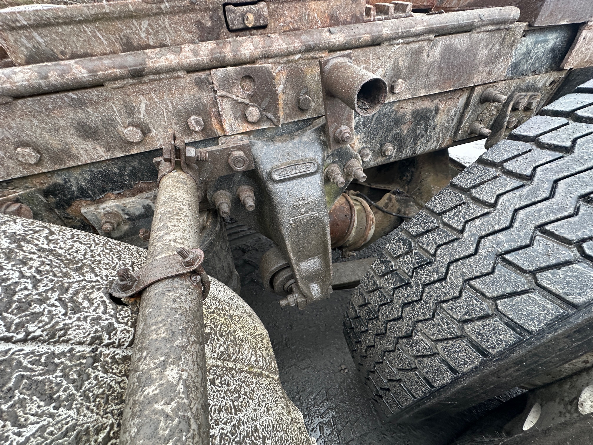 2000 FREIGHTLINER Classic FLD120 - Image 31