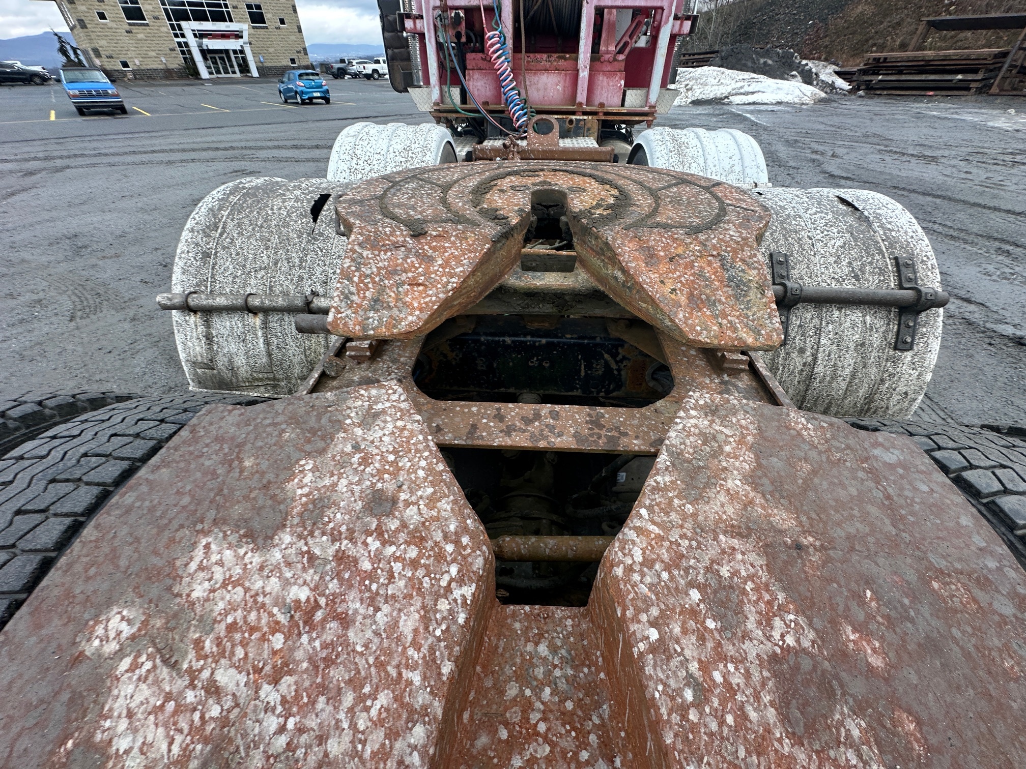 2000 FREIGHTLINER Classic FLD120 - Image 33