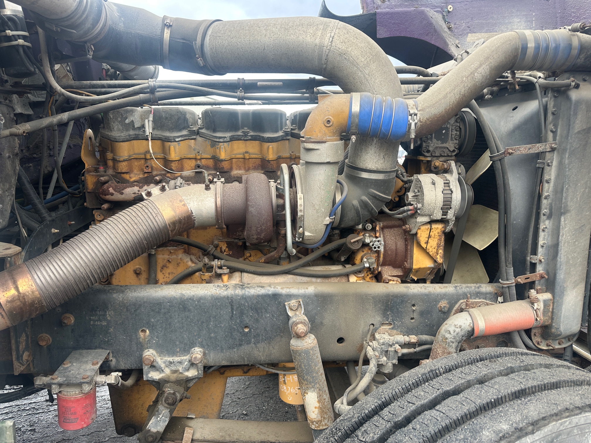 2000 FREIGHTLINER Classic FLD120 - Image 41