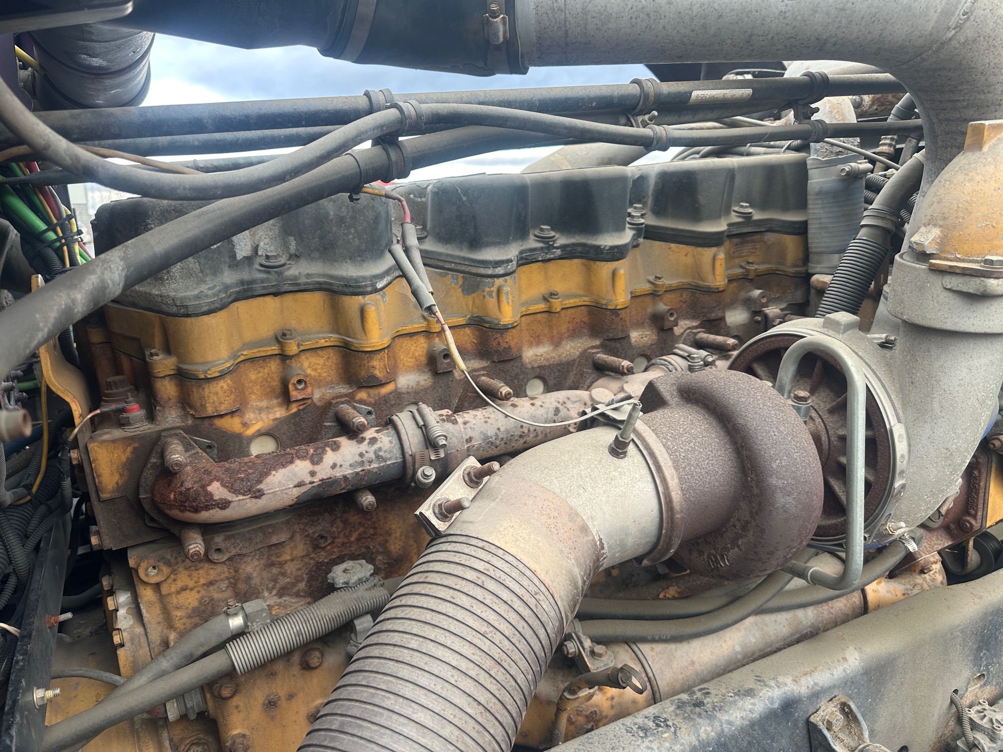 2000 FREIGHTLINER Classic FLD120 - Image 42