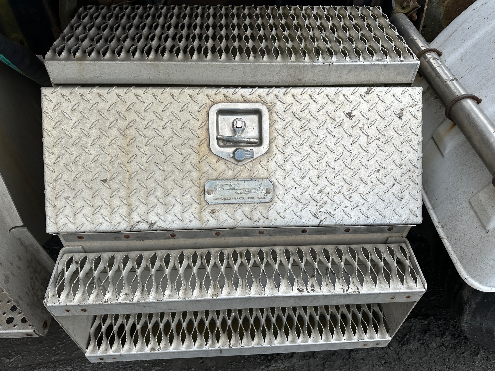 2000 FREIGHTLINER Classic FLD120 - Image 49