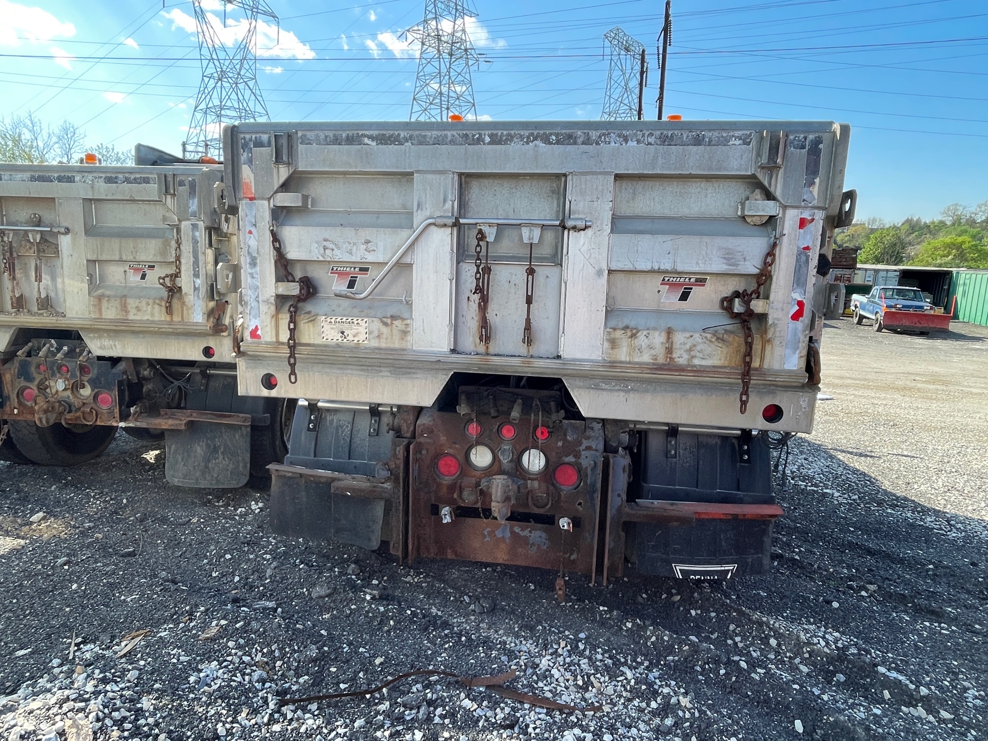 2001 MACK RD690 #1 - Image 4