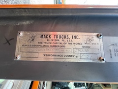 2001 MACK RD690 #1 - Image 13