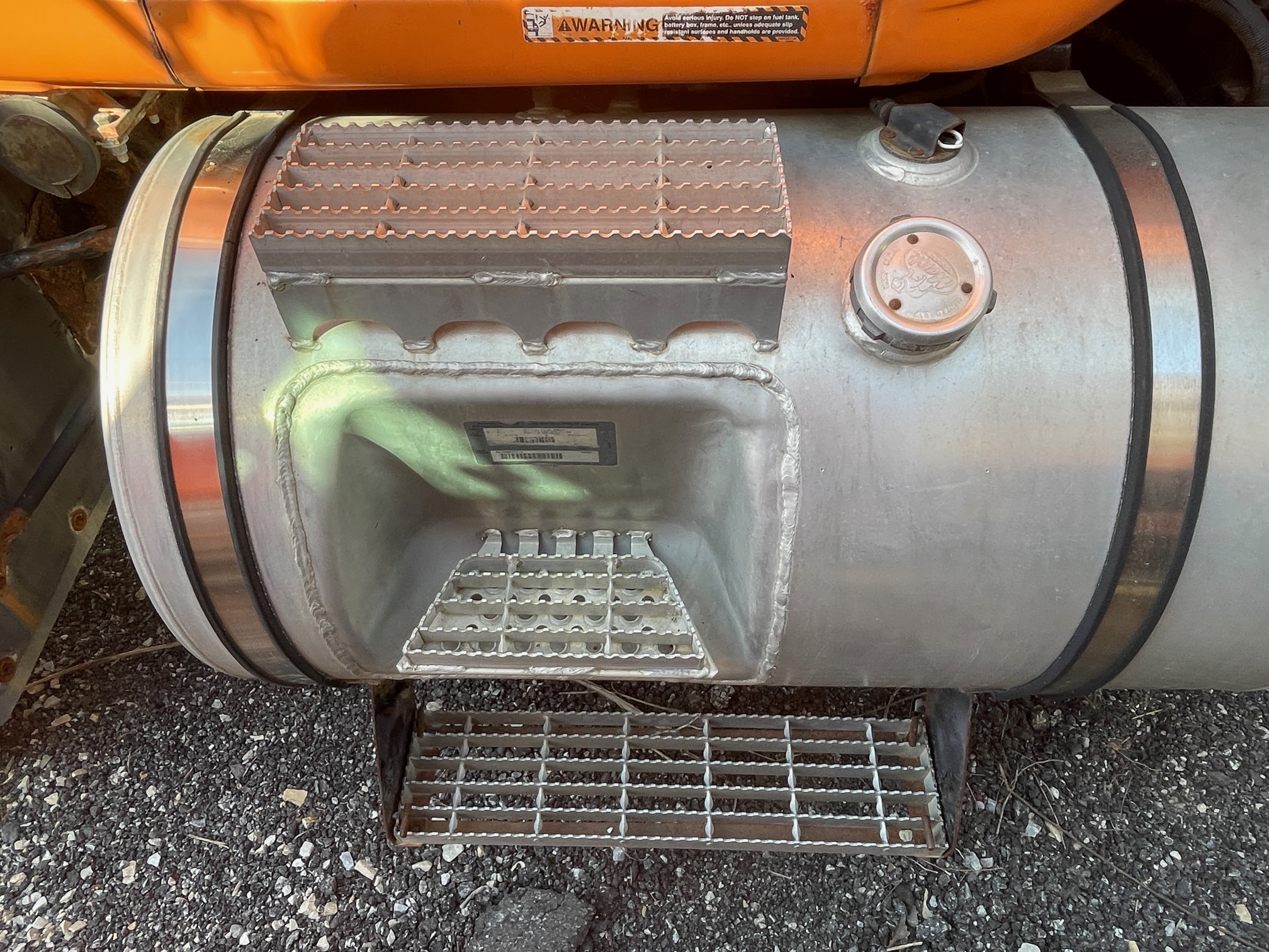 2001 MACK RD690 #1 - view 17 of 49