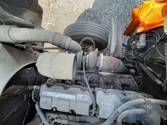 2001 MACK RD690 #1 - Image 35