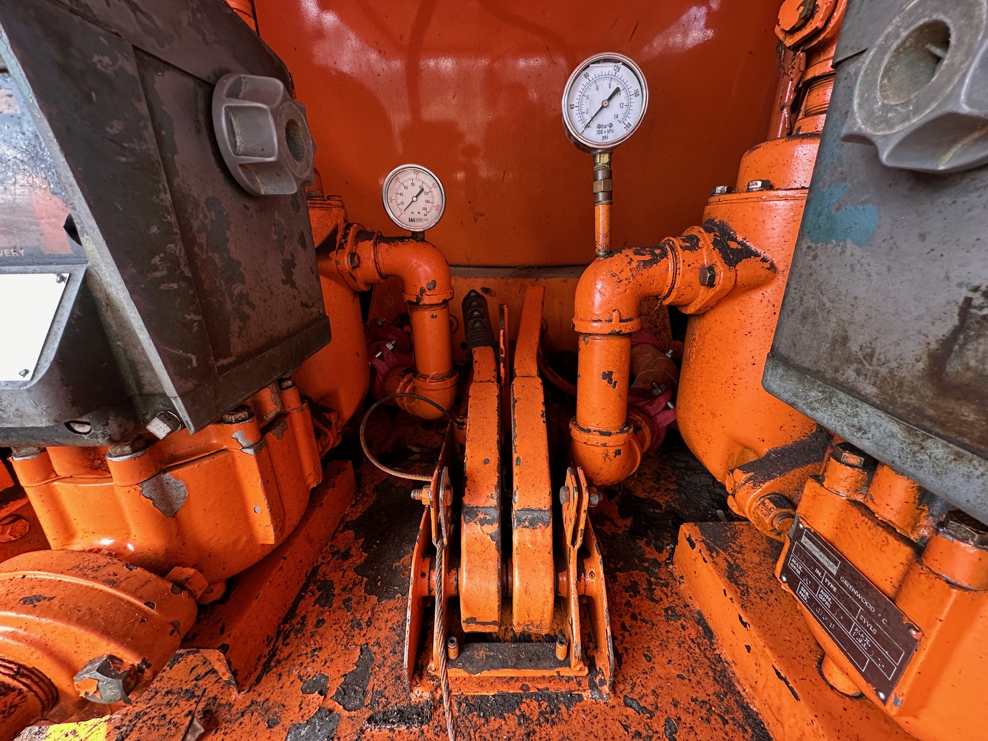 1995 GMC C7500 Fuel Tanker - Image 14