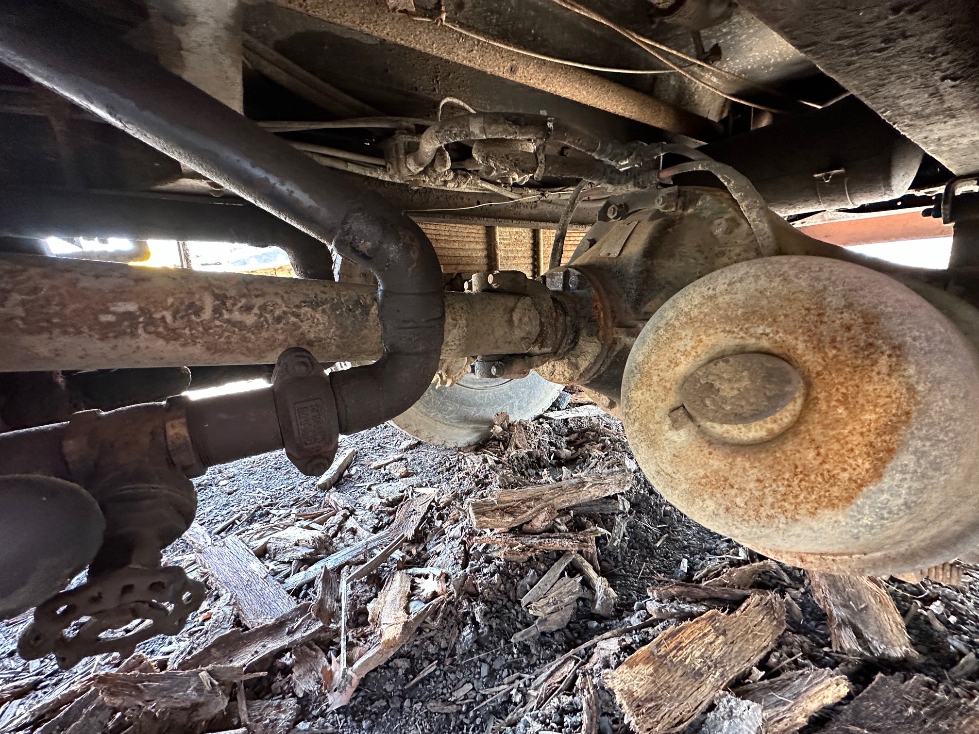 1995 GMC C7500 Fuel Tanker - Image 18