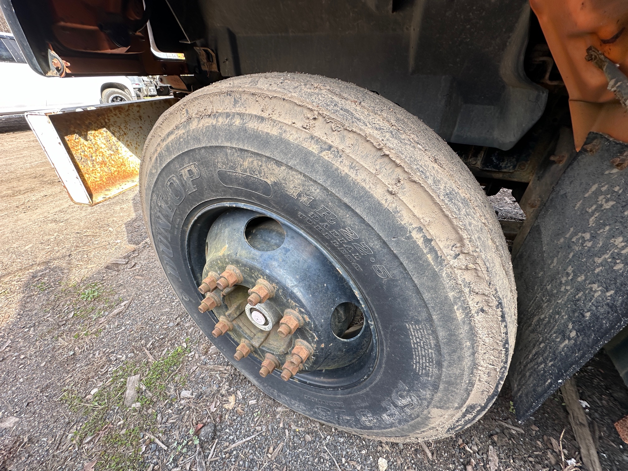 1995 GMC C7500 Fuel Tanker - view 20 of 39